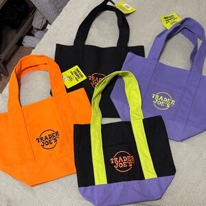 Limited Edition Trader Joes Halloween Mini Canvas Tote Set